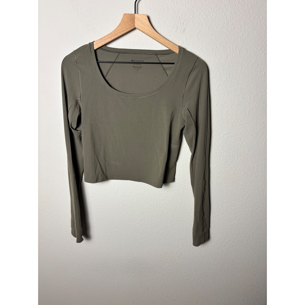 Athleta Transcend Top Olive Green Long Sleeve Crop Scoop Neck Activewear Medium